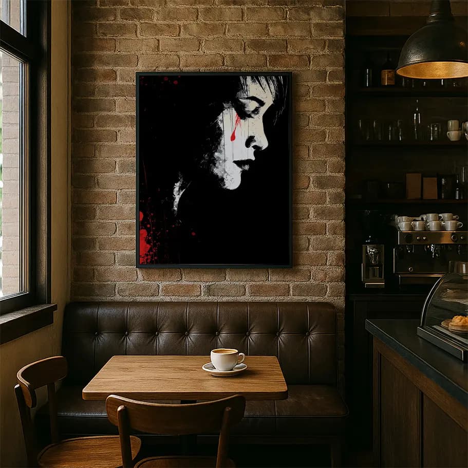 Kırmızı Gözyaşı Kadın Portresi