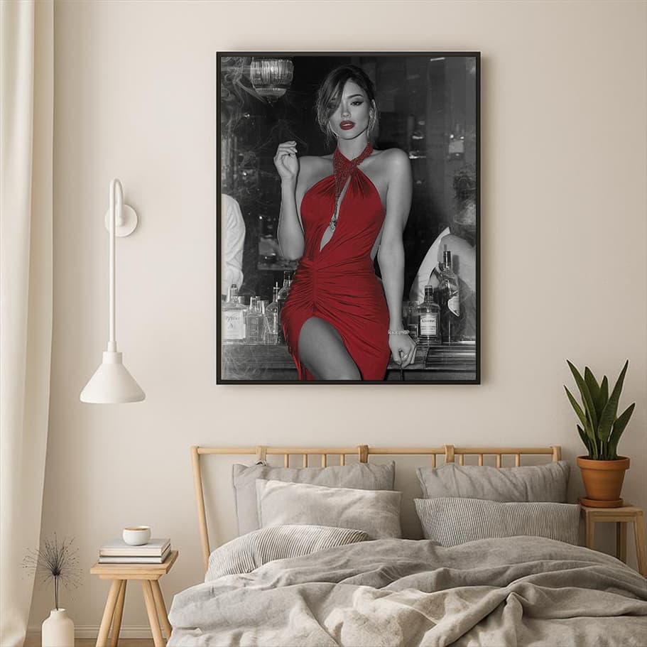 Kırmızı Elbise, Dumanlı Bar Atmosferi