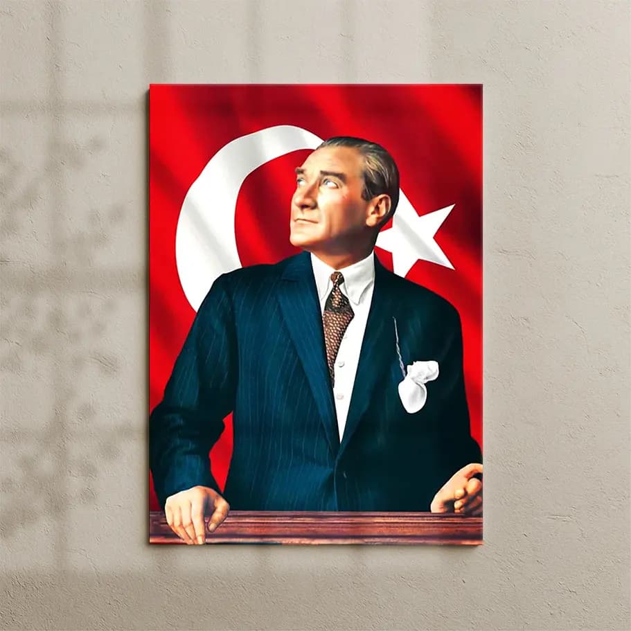 Türk Bayraklı Atatürk Posteri